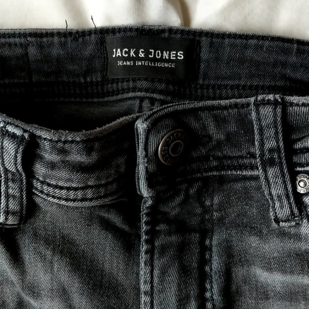 Jeans - Picture 2 of 2
